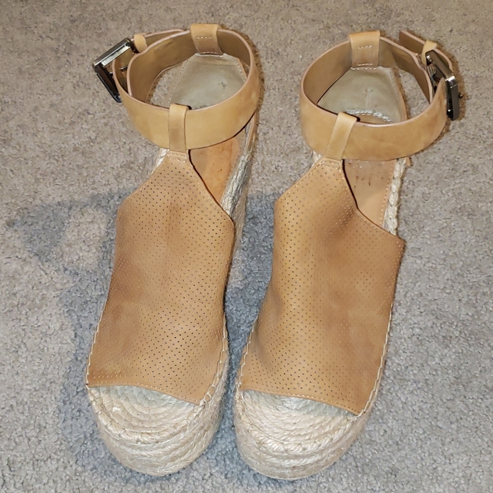 Marc fisher wedges